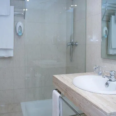 Hotell Andamur San 3*